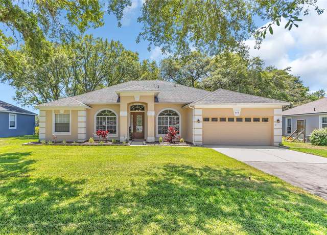 Property at 572 Lanarkshire Pl, Apopka, FL 32712, 4 beds, 3 baths