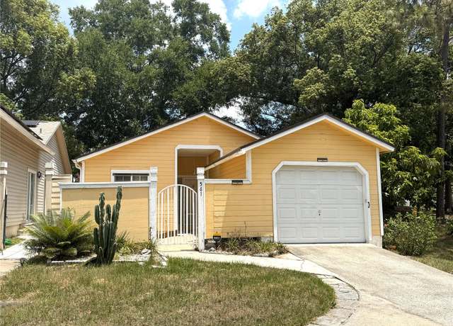 Property at 561 Portland Cir, Apopka, FL 32703, 2 beds, 2 baths