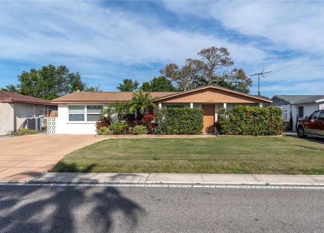 Property at 3337 Darlington Rd, Holiday, FL 34691, 3 beds, 2 baths