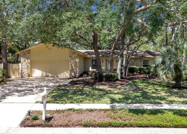 Property at 107 Wayland Cir, Longwood, FL 32779, 4 beds, 2 baths