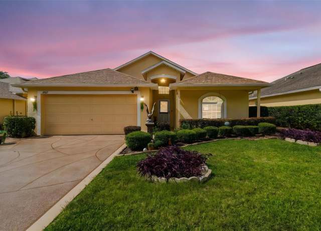 Property at 17425 Eagle Trace Dr, Brooksville, FL 34604, 3 beds, 2 baths