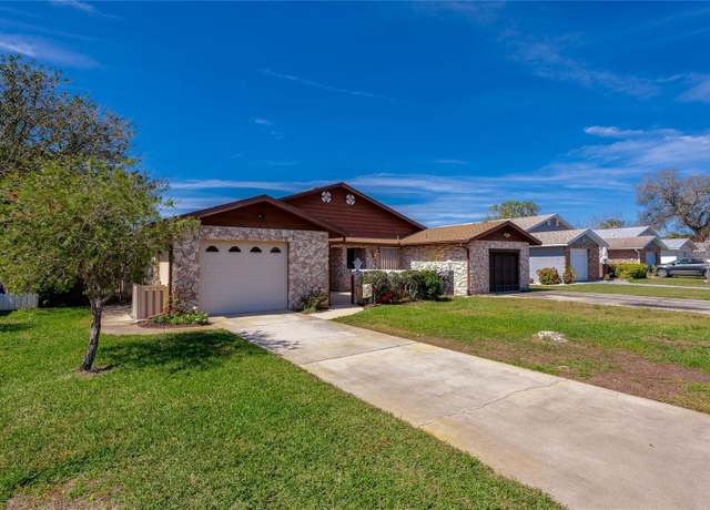 Property at 220 Shangri LA Cir, Edgewater, FL 32132, 2 beds, 2 baths