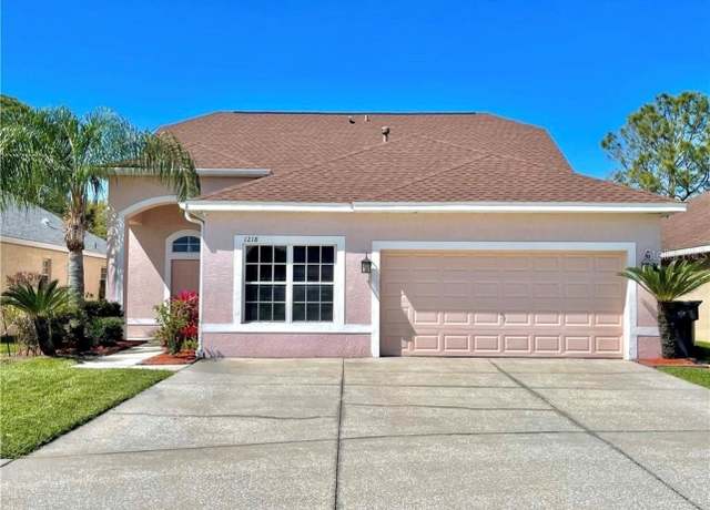 Property at 1218 Vinetree Dr, Brandon, FL 33510, 4 beds, 3 baths