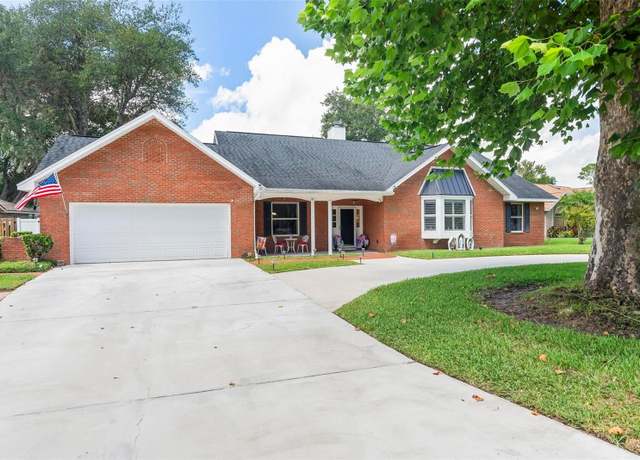 Property at 27 Winding Creek Way, Ormond Beach, FL 32174, 3 beds, 2.5 baths