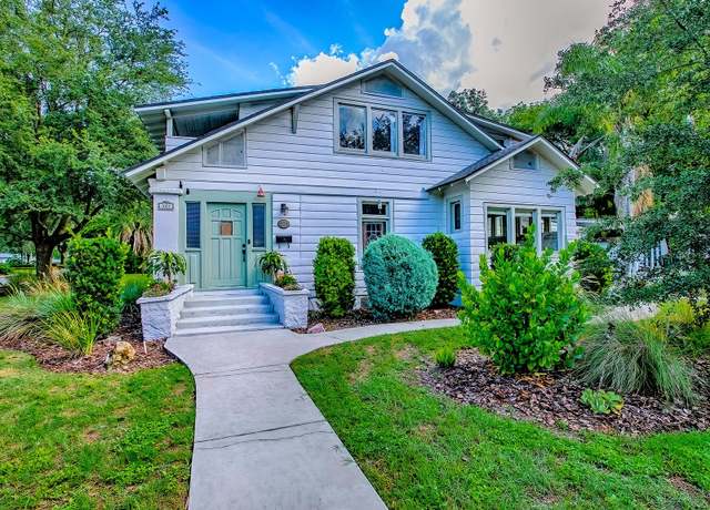 Property at 351 W 10th Ave, Mount Dora, FL 32757, 5 beds, 2 baths