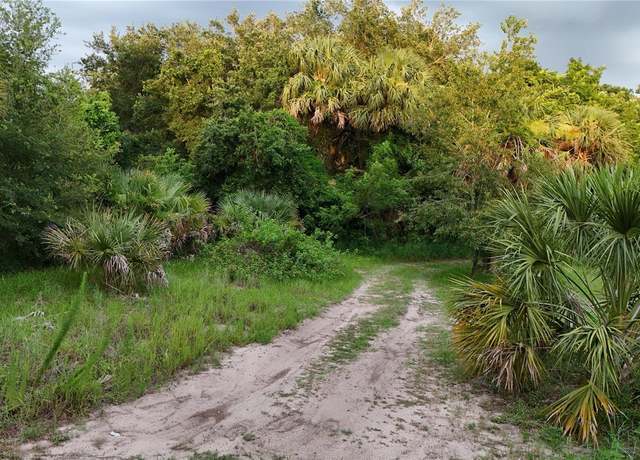 Property at 839 Summerall Ave, Tavares, FL 32778