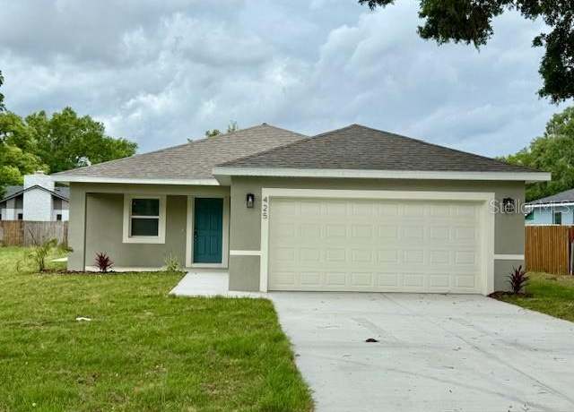 Property at 425 N French Ave, Fort Meade, FL 33841, 3 beds, 2 baths