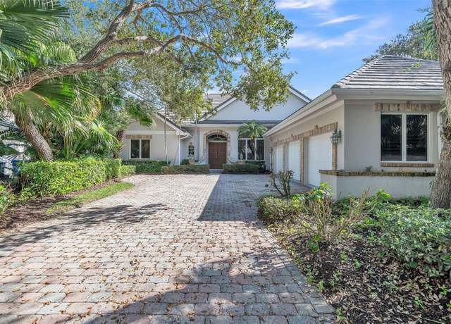 Property at 140 N White Jewel Ct, Vero Beach, FL 32963, 3 beds, 2.5 baths