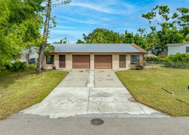 Property at 4511/4513 87th Street Ct W, Bradenton, FL 34210, 4 beds, 2 baths