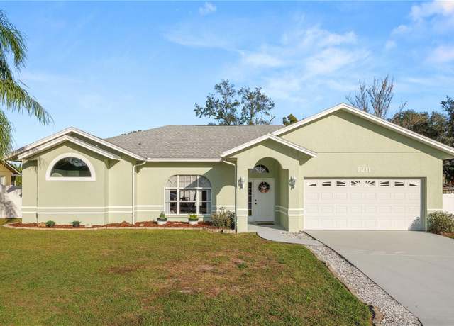 Property at 7211 Scenic Hills Blvd, Lakeland, FL 33810, 3 beds, 2 baths