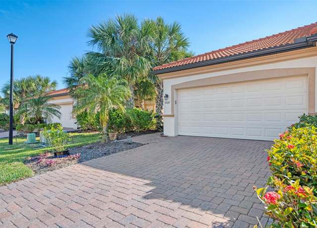 Property at 9847 Haze Dr, Venice, FL 34292, 3 beds, 2 baths