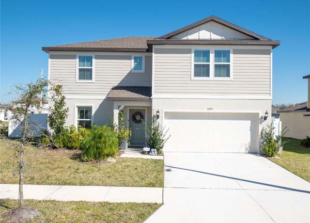 Property at 1217 Michelangelo Ln, Winter Haven, FL 33884, 4 beds, 3.5 baths