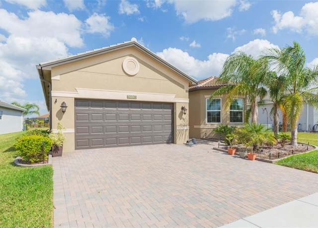 Property at 4920 Sevilla Shores Dr, Wimauma, FL 33598, 3 beds, 2.5 baths