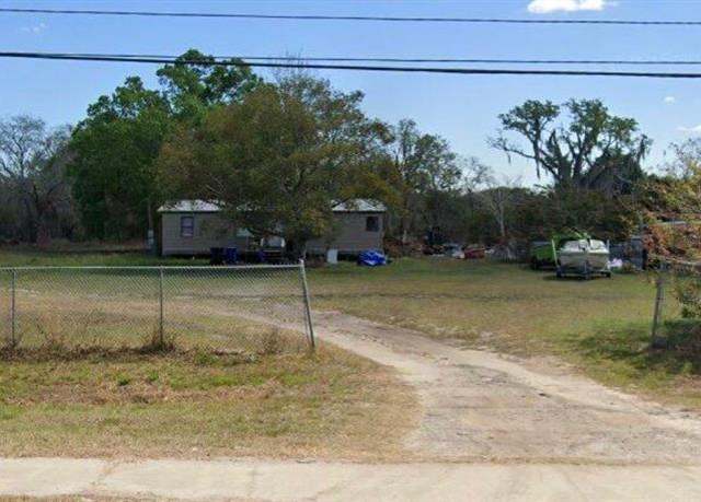 Property at 11308 Mcmullen Rd, Riverview, FL 33569, 3 beds, 2 baths