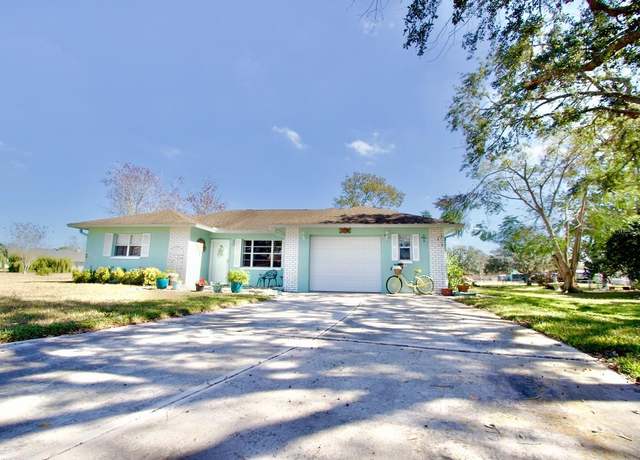 Property at 9240 Tiara Ct, New Port Richey, FL 34655, 2 beds, 2.5 baths