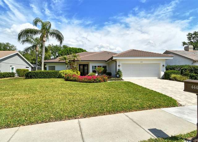 Property at 4444 Highland Oaks Cir, Sarasota, FL 34235, 3 beds, 2 baths