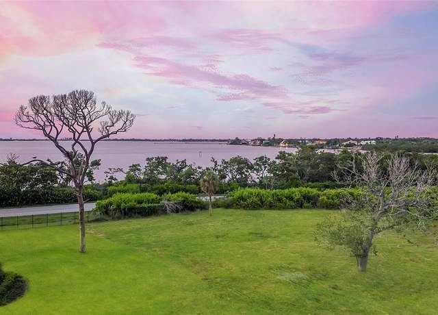 Property at 7920 34th Ave W #202, Bradenton, FL 34209, 2 beds, 2 baths