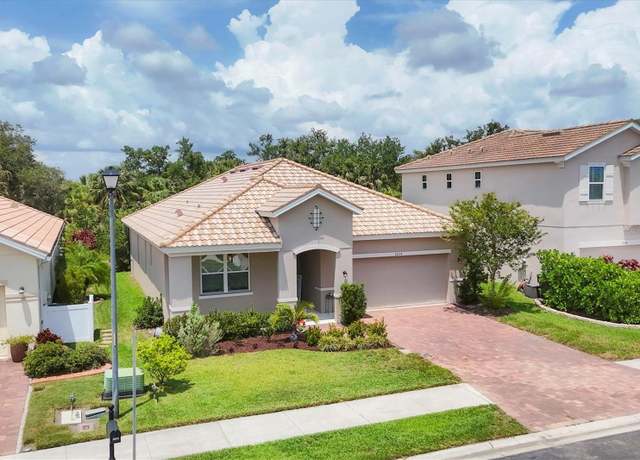 Property at 2034 Mesic Hammock Way, Venice, FL 34292, 4 beds, 2 baths