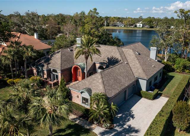 Property at 7705 Weeping Willow Cir, Sarasota, FL 34241, 4 beds, 4 baths