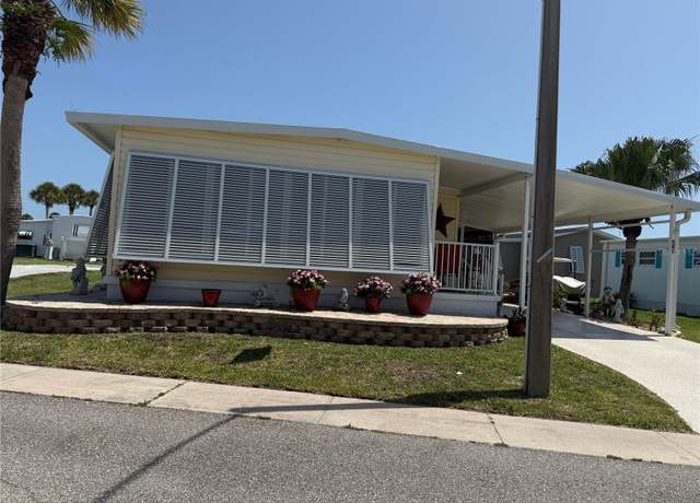 Property at 540 Water Lily Dr, Venice, FL 34293, 2 beds, 2 baths