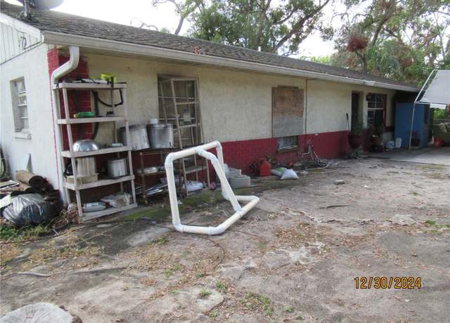 Property at 1814 6th Ave E, Bradenton, FL 34208, 3 beds, 2 baths