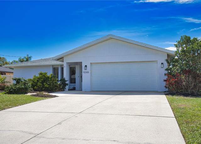 Property at 9265 Carnation Ave, Englewood, FL 34224, 2 beds, 2 baths
