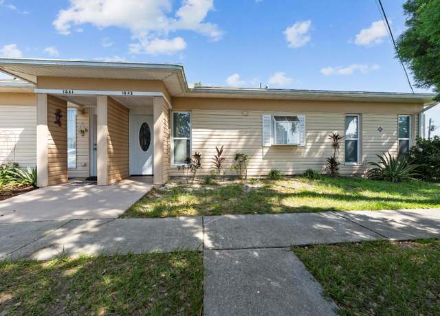 Property at 1543 Club Cir, Lakeshore, FL 33854, 2 beds, 1 bath