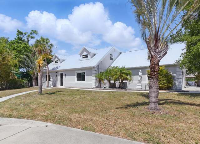 Property at 9610 SW Yacht Dr, Arcadia, FL 34269, 5 beds, 4 baths