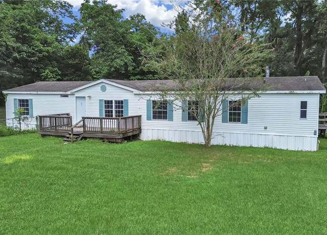 Property at 537 East Ave, Brooksville, FL 34601, 4 beds, 2.5 baths