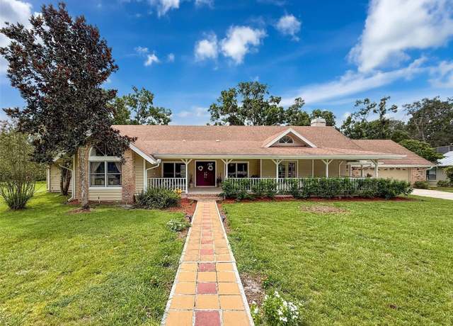 Property at 1055 Riverside Ridge Rd, Tarpon Springs, FL 34688, 4 beds, 3 baths