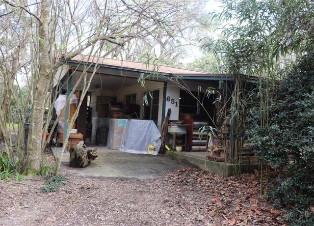 Property at 651 SE 73rd Ter, Gainesville, FL 32641, 3 beds, 2 baths
