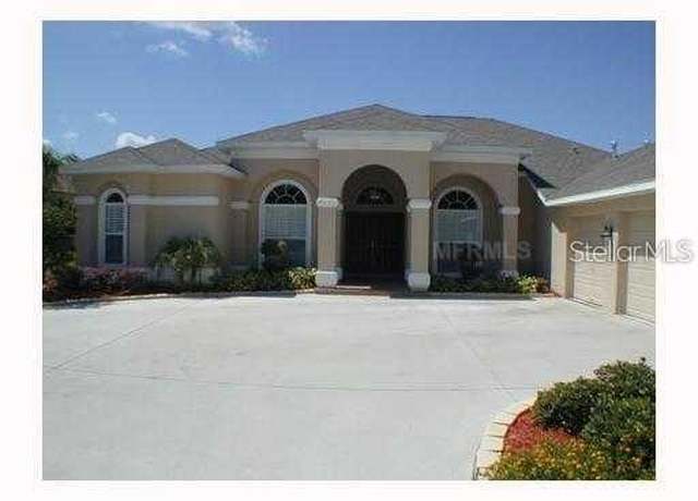Property at 2906 Hillside Ramble Dr, Brandon, FL 33511, 4 beds, 3 baths