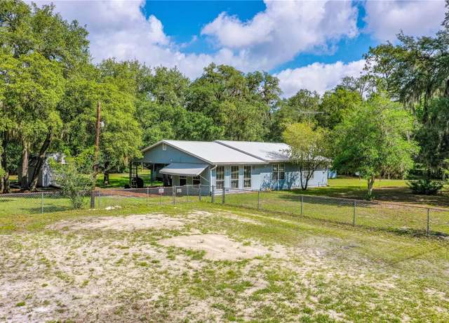 Property at 343 Lake Como Dr, Pomona Park, FL 32181, 2 beds, 2 baths