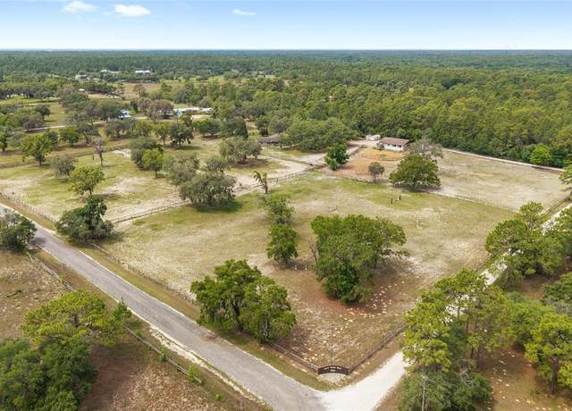 Property at 5930 W Knoxville Ln, Dunnellon, FL 34433, 3 beds, 2 baths