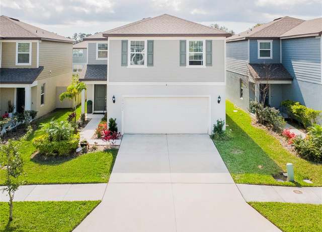 Property at 29922 Marquette Ave, Wesley Chapel, FL 33545, 5 beds, 3 baths