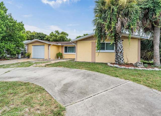 Property at 7700 Birchwood Dr, Port Richey, FL 34668, 2 beds, 2 baths