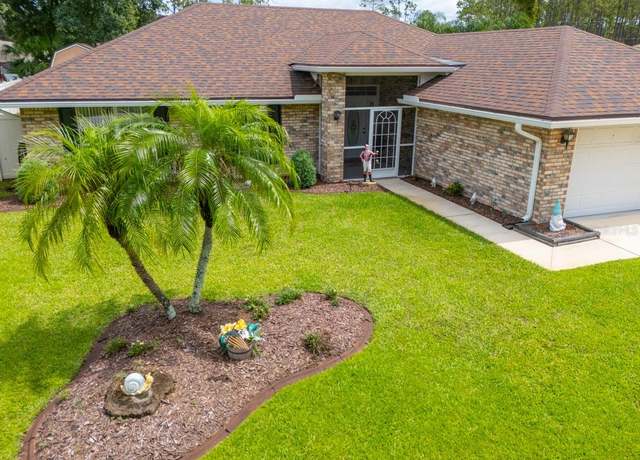 Property at 4 Essington Ln, Palm Coast, FL 32164, 3 beds, 2 baths