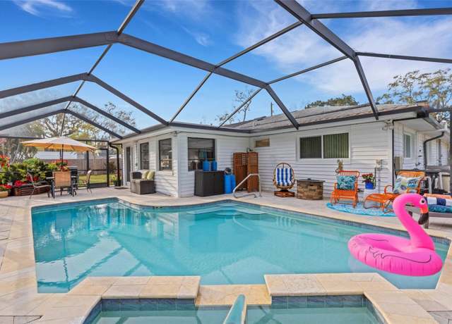 Property at 5118 29th Ave S, Gulfport, FL 33707, 3 beds, 2 baths