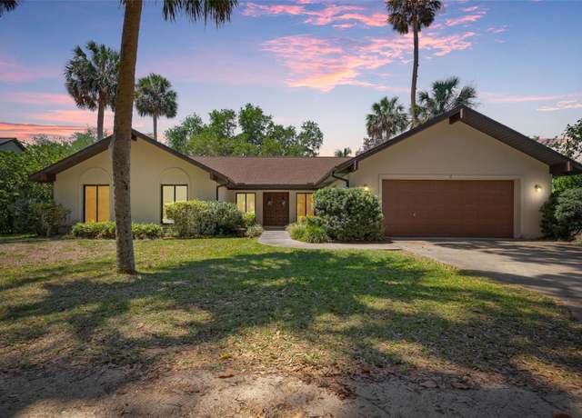 Property at 12 Weldon Way, Palm Coast, FL 32137, 3 beds, 2 baths