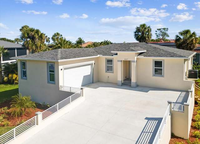 Property at 4237 Marine Pkwy, New Port Richey, FL 34652, 3 beds, 2 baths