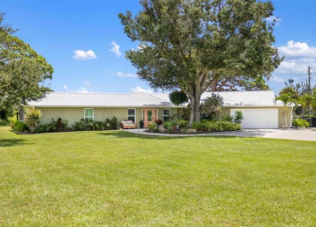 Property at 1901 Mission Valley Blvd, Nokomis, FL 34275, 3 beds, 3 baths