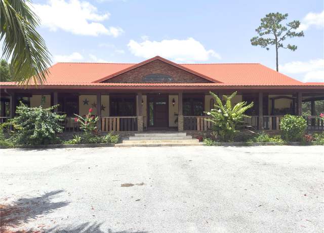 Property at 842 Hunting Club Ave, Clewiston, FL 33440, 4 beds, 3 baths