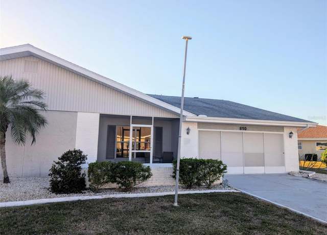 Property at 810 Bluewater Dr, Sun City Center, FL 33573, 2 beds, 2 baths