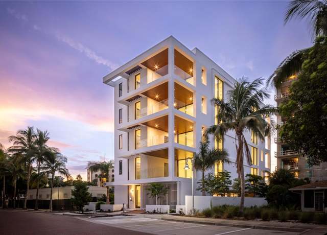 Property at 509 Golden Gate Pt #2, Sarasota, FL 34236, 3 beds, 3.5 baths