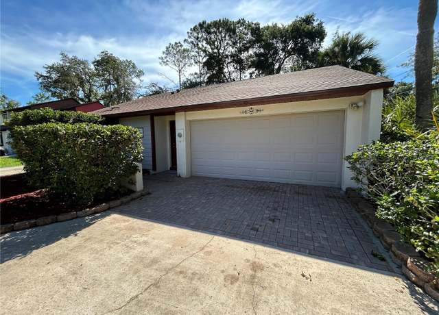 Property at 111 Spreading Oak Ct, Sanford, FL 32773, 2 beds, 2 baths