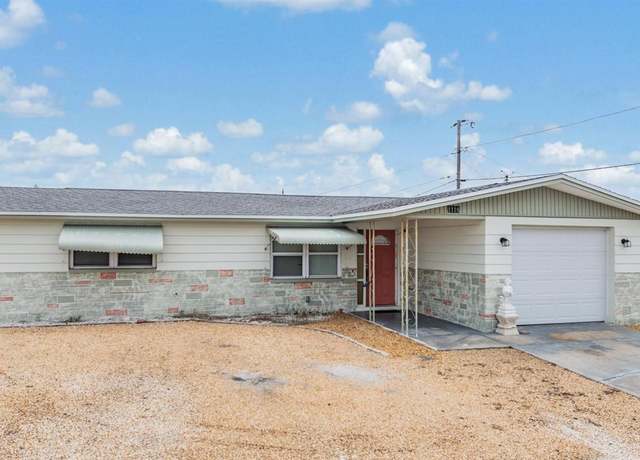 Property at 1118 Excalibur St, Holiday, FL 34690, 2 beds, 2 baths