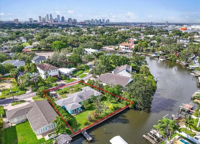 Property at 545 Suwanee Cir, Tampa, FL 33606