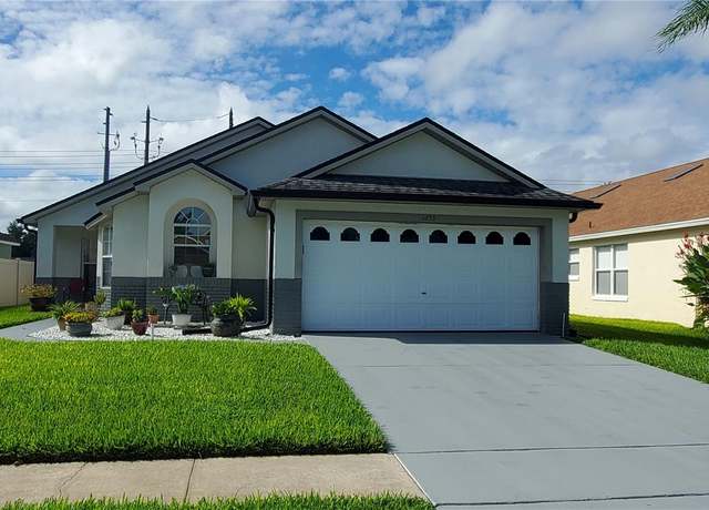 Property at 1653 Oak Hill Trl, Kissimmee, FL 34747, 5 beds, 3 baths