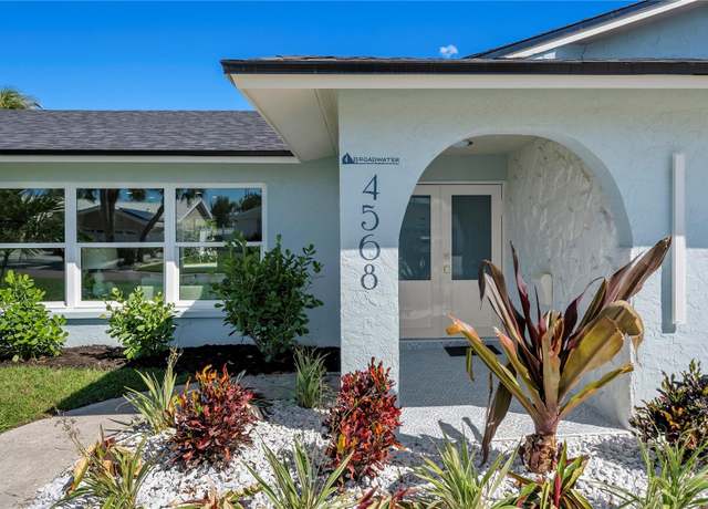 Property at 4568 40th St S, St Petersburg, FL 33711, 4 beds, 2 baths