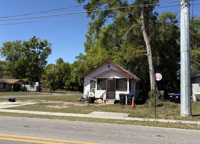 Property at 303 E 13th St, Apopka, FL 32703, 2 beds, 1 bath